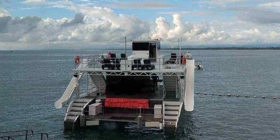 55 ft catamaran marina pea vela Quepos Costa Rica