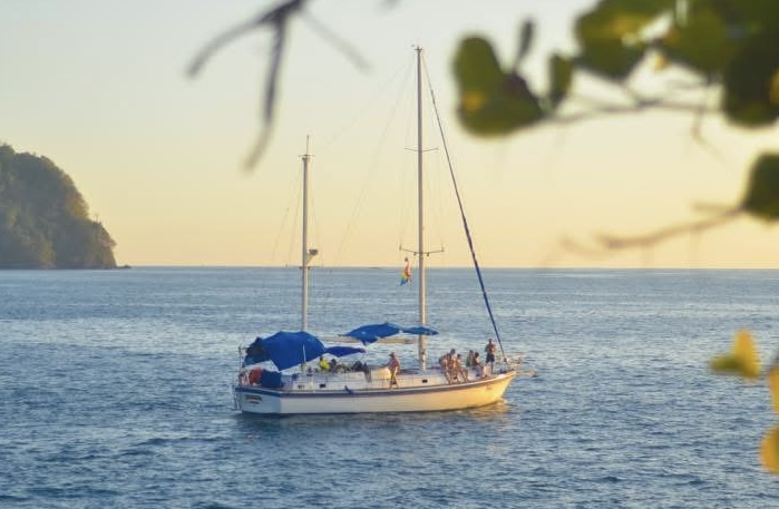 56 ft sailboat tour manuel antonio costa rica